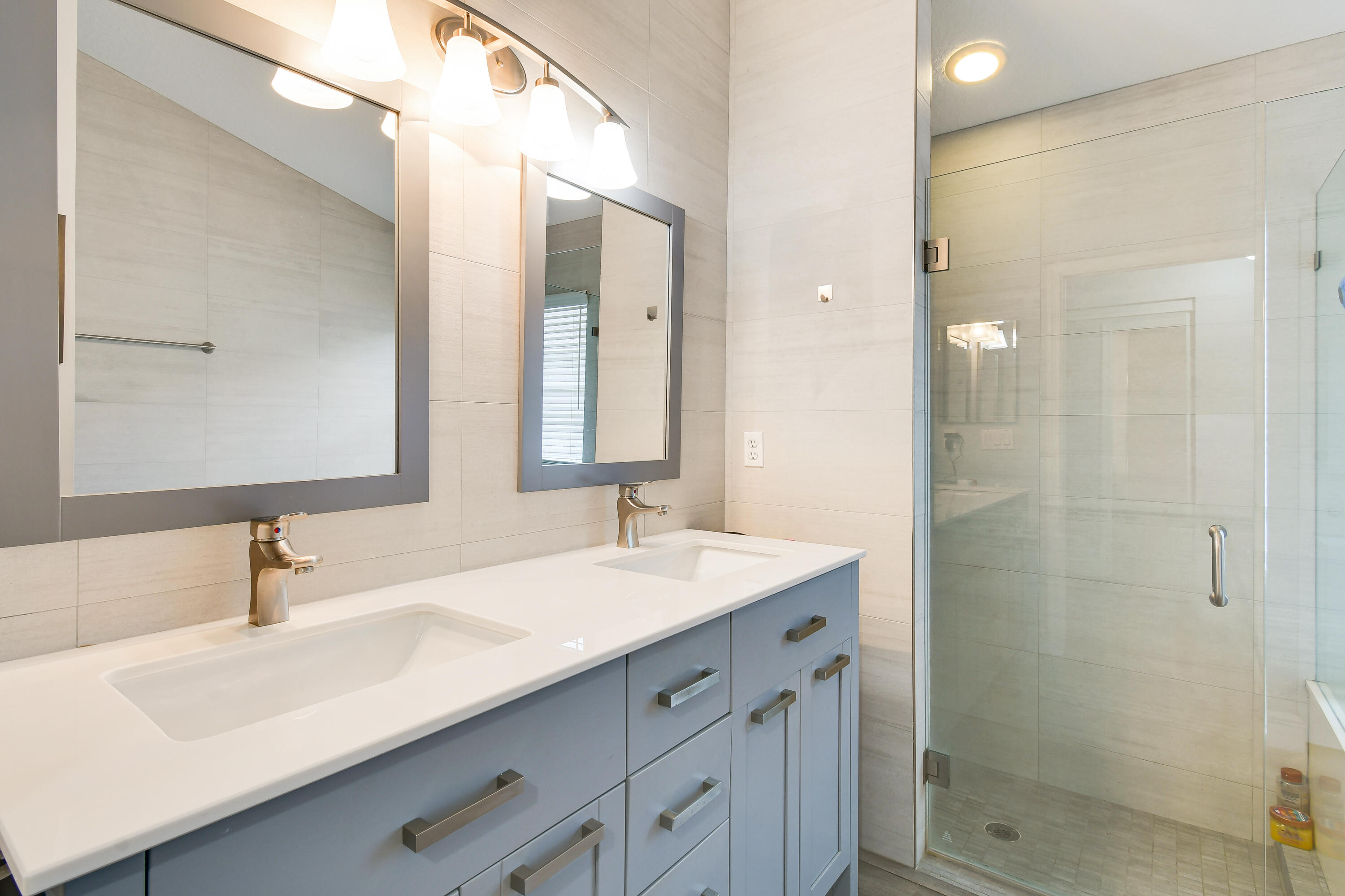 WELLINGTONS EDGE - Residential