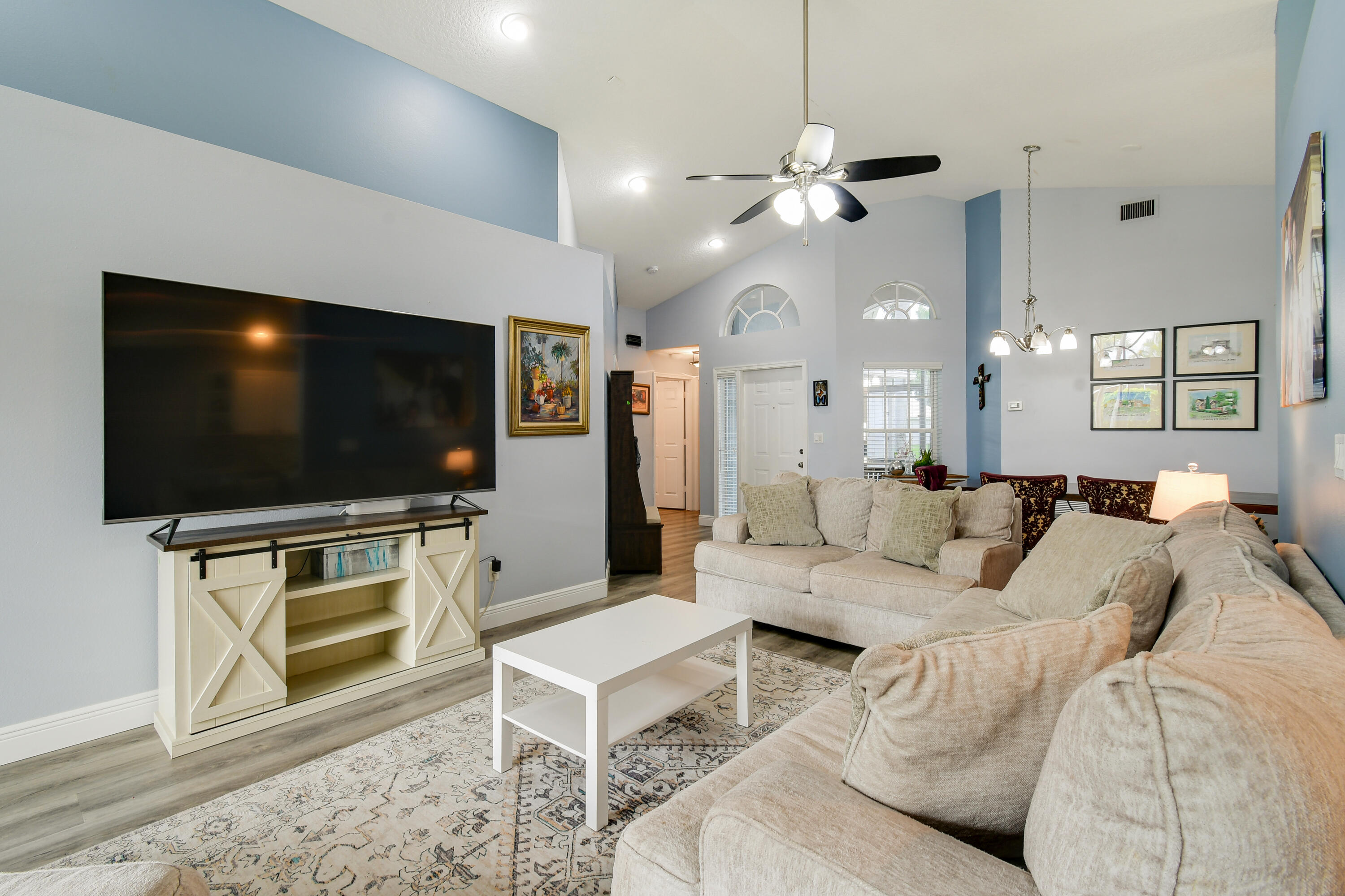 WELLINGTONS EDGE - Residential