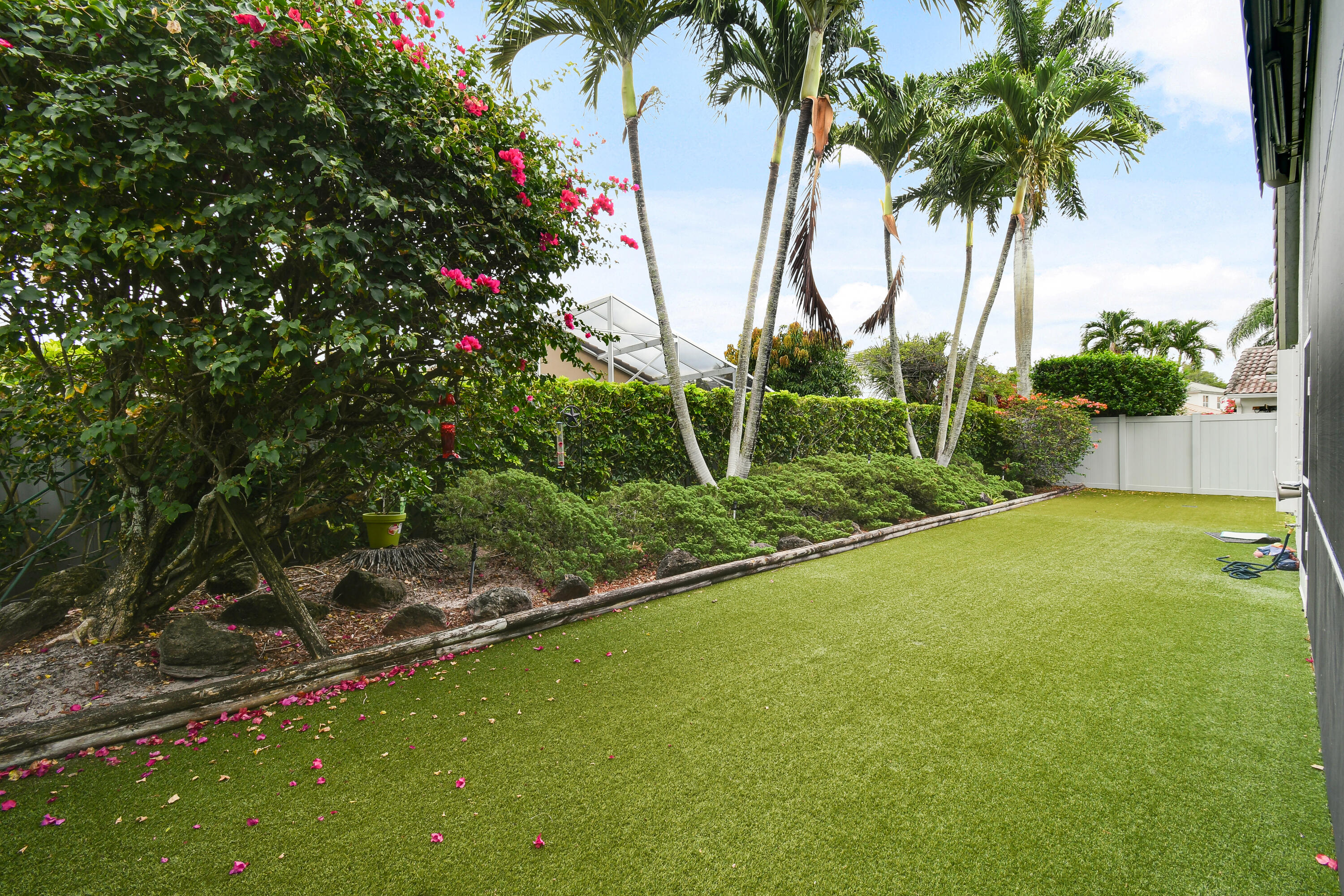 WELLINGTONS EDGE - Residential