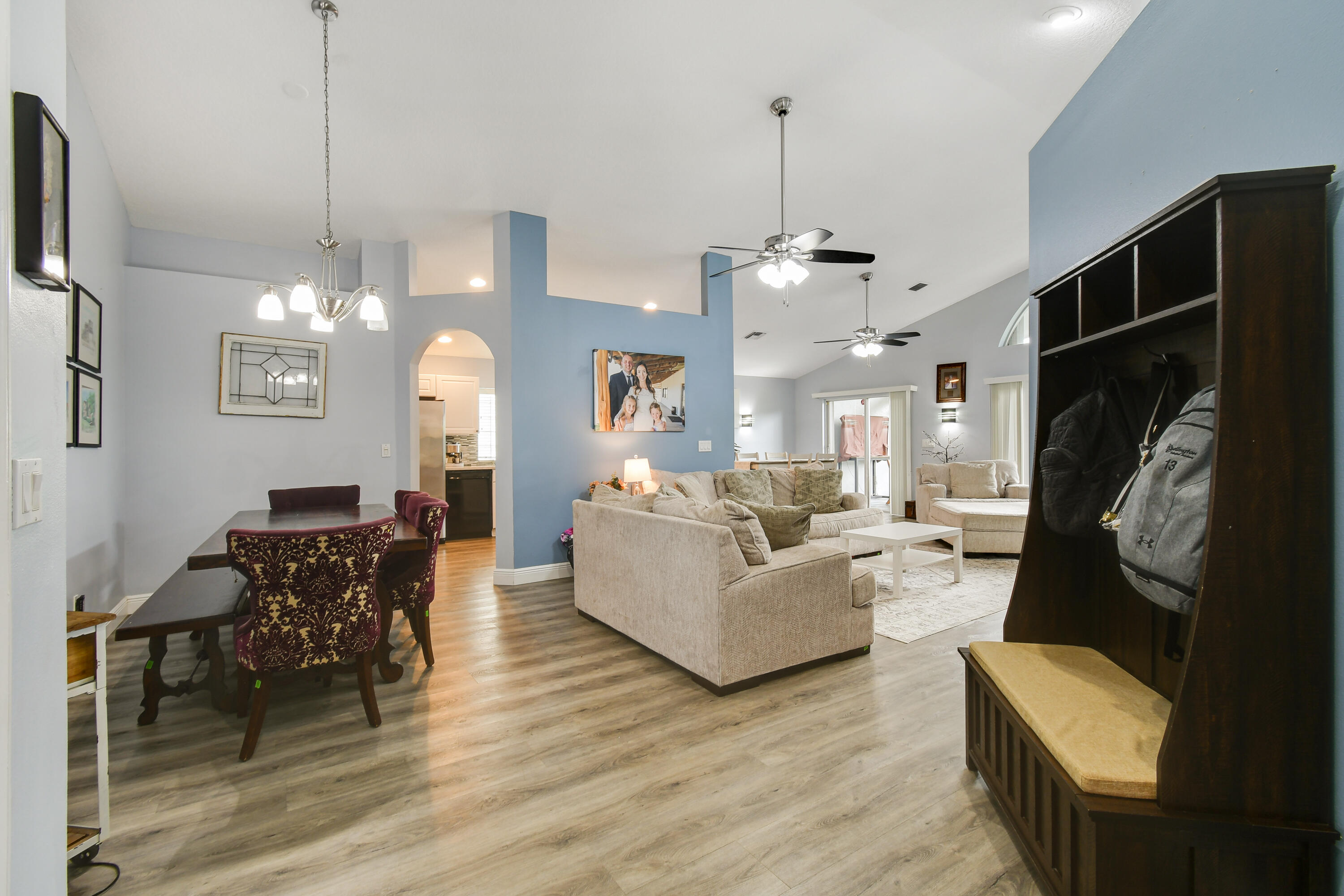 WELLINGTONS EDGE - Residential