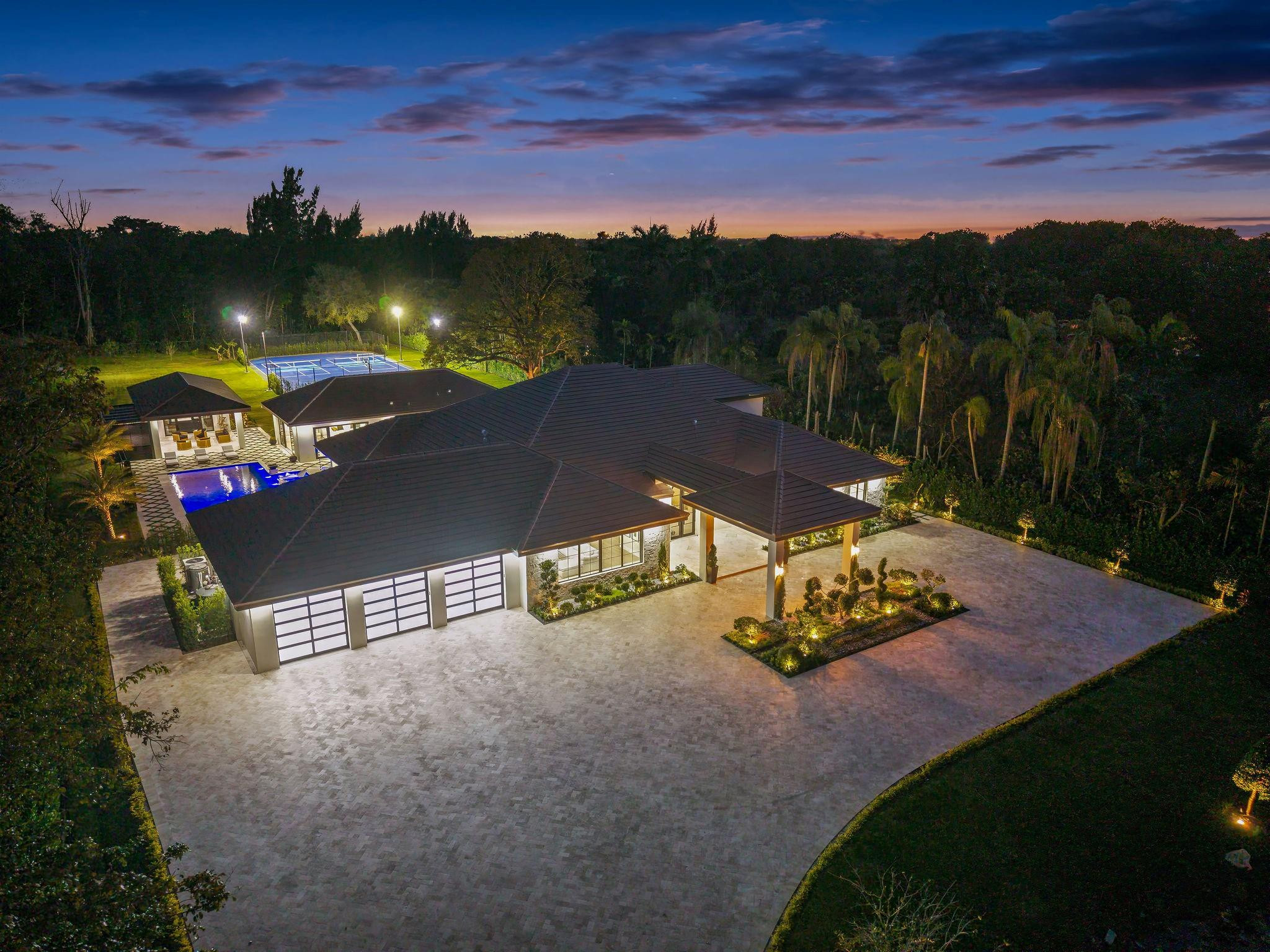 SUNSHINE RANCHES - Residential