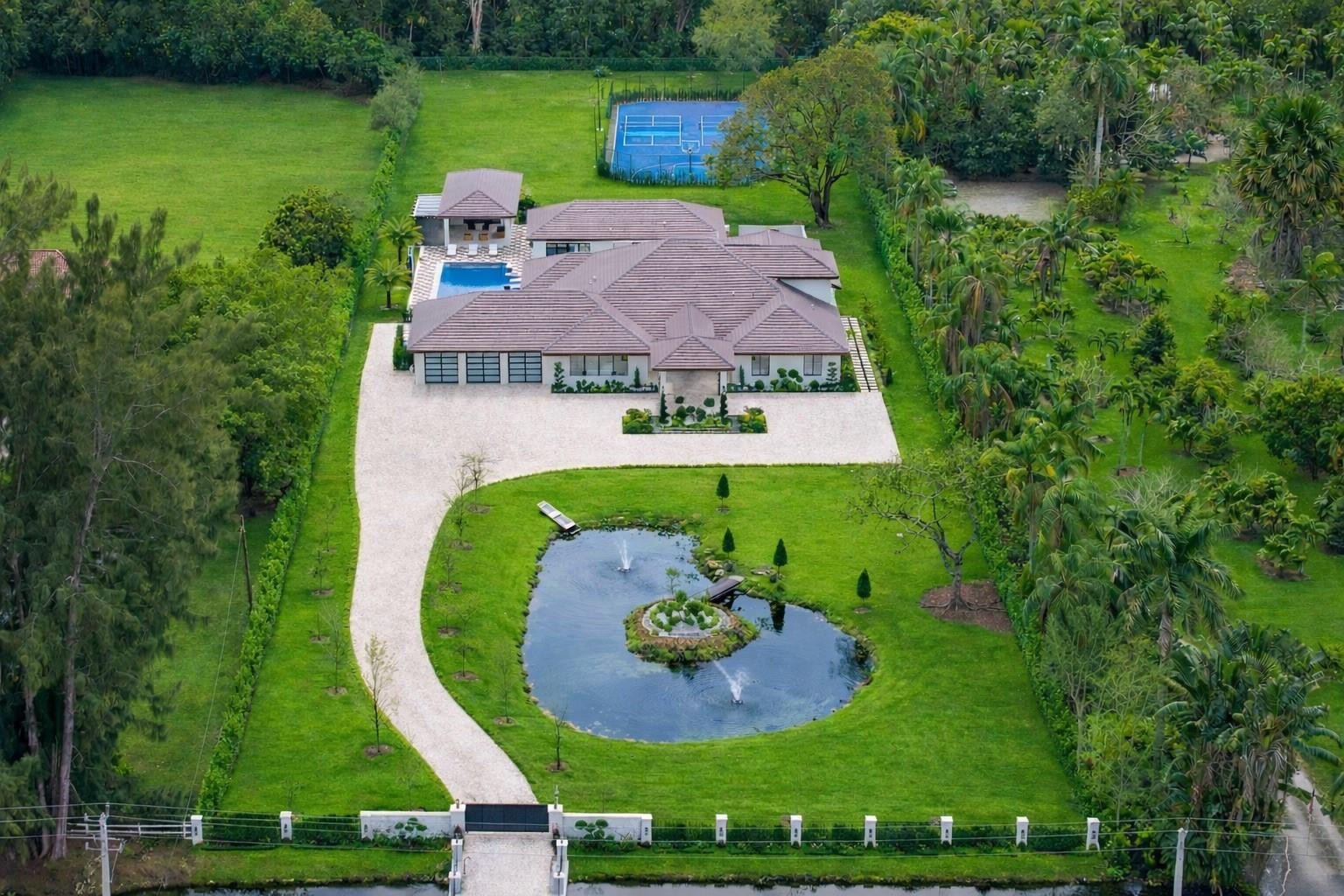 SUNSHINE RANCHES - Residential