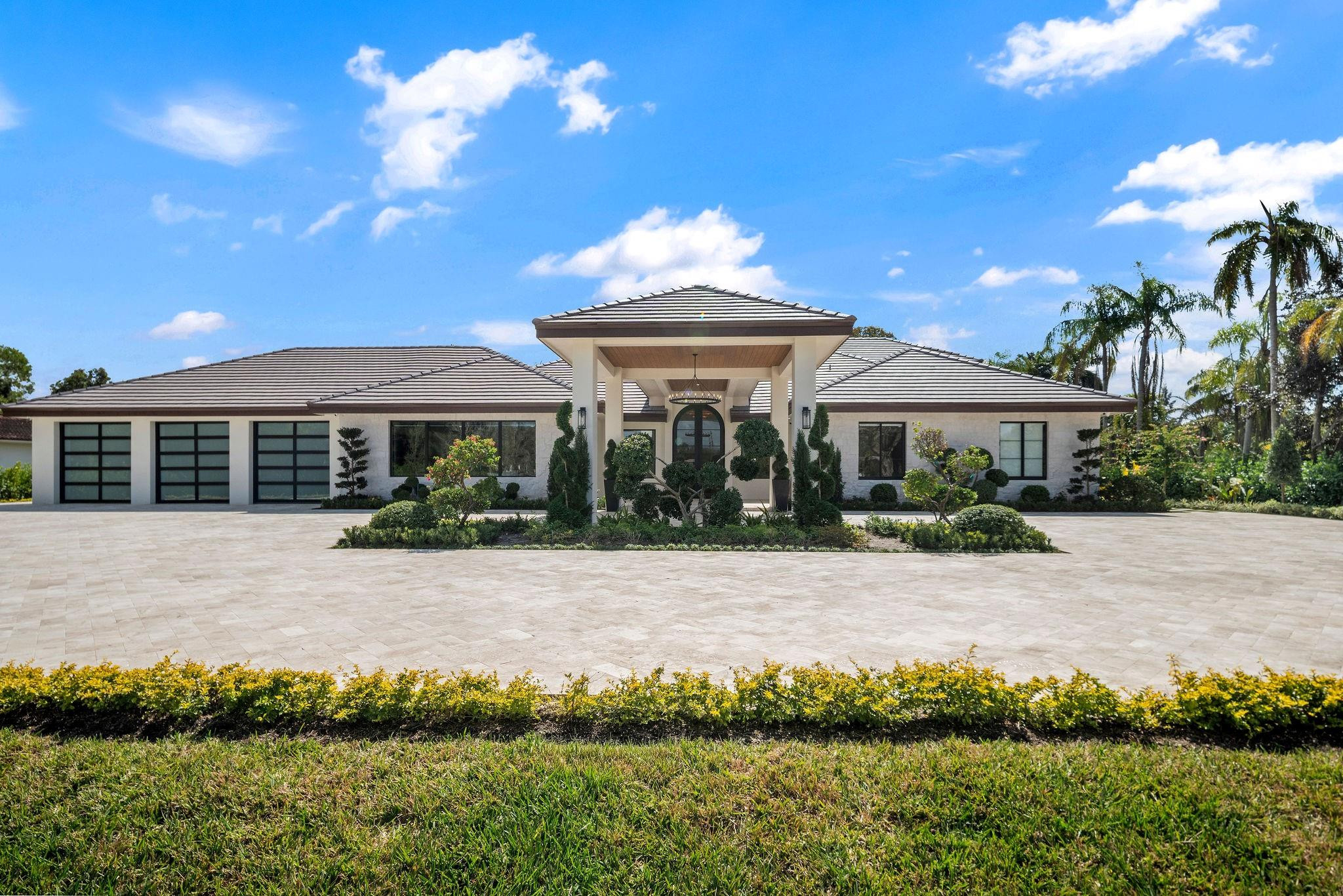 SUNSHINE RANCHES - Residential