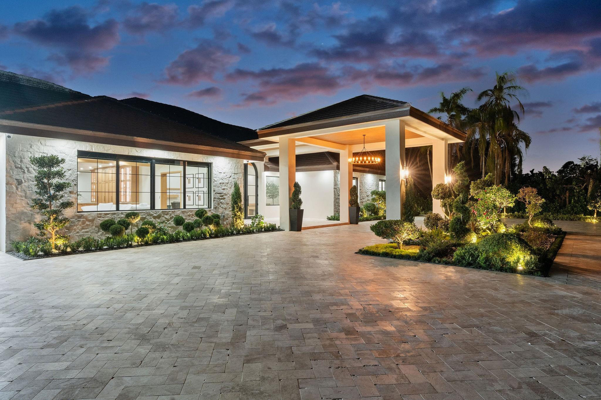 SUNSHINE RANCHES - Residential