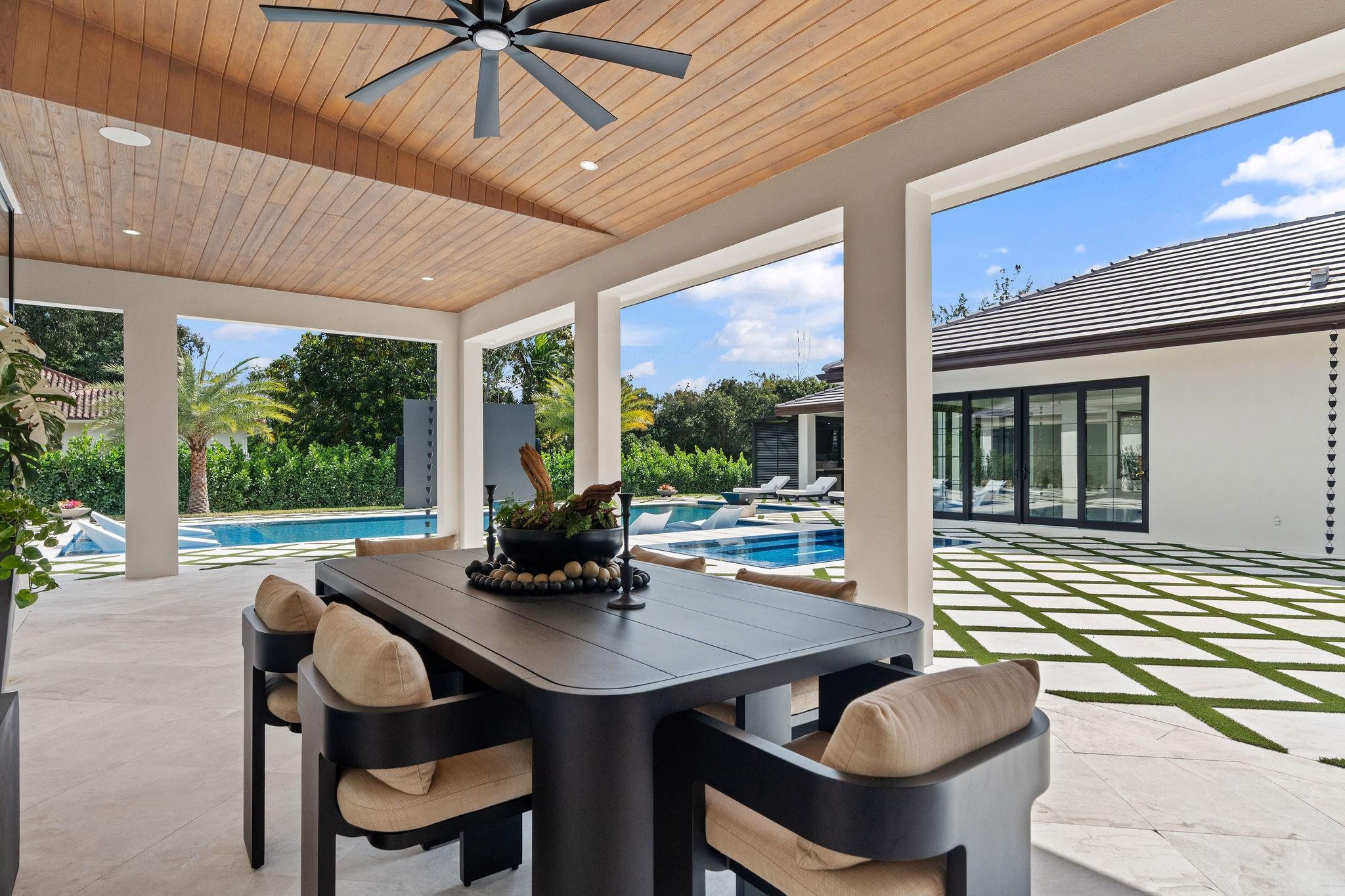 SUNSHINE RANCHES - Residential