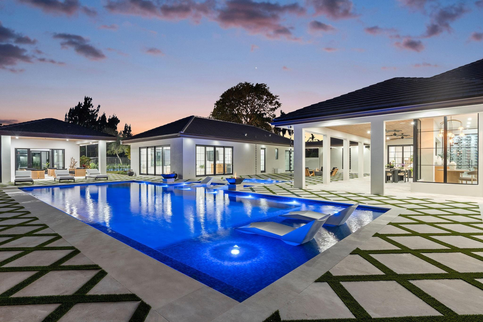 SUNSHINE RANCHES - Residential