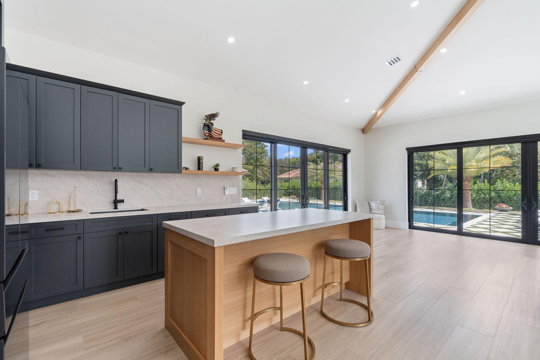 SUNSHINE RANCHES - Residential