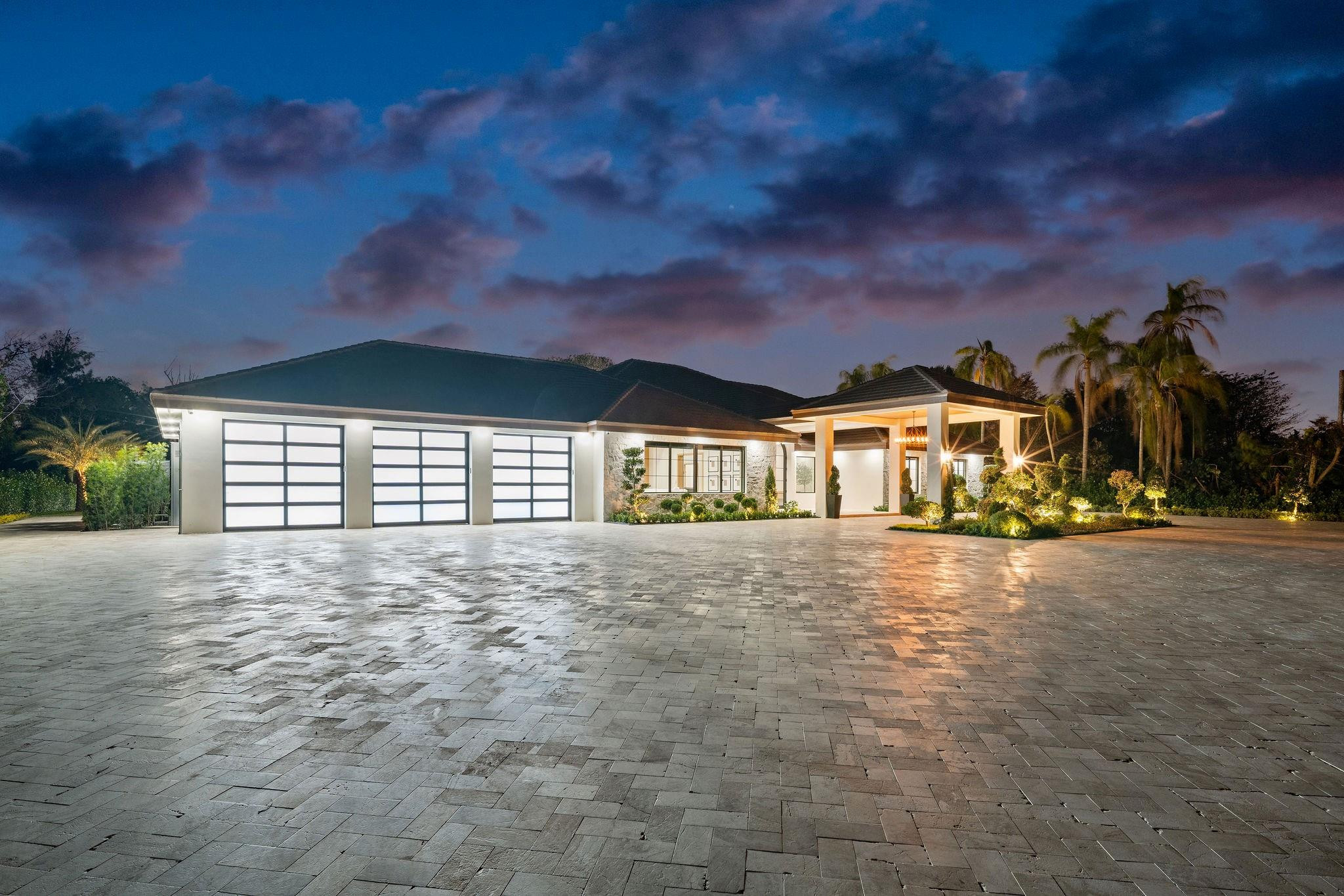 SUNSHINE RANCHES - Residential