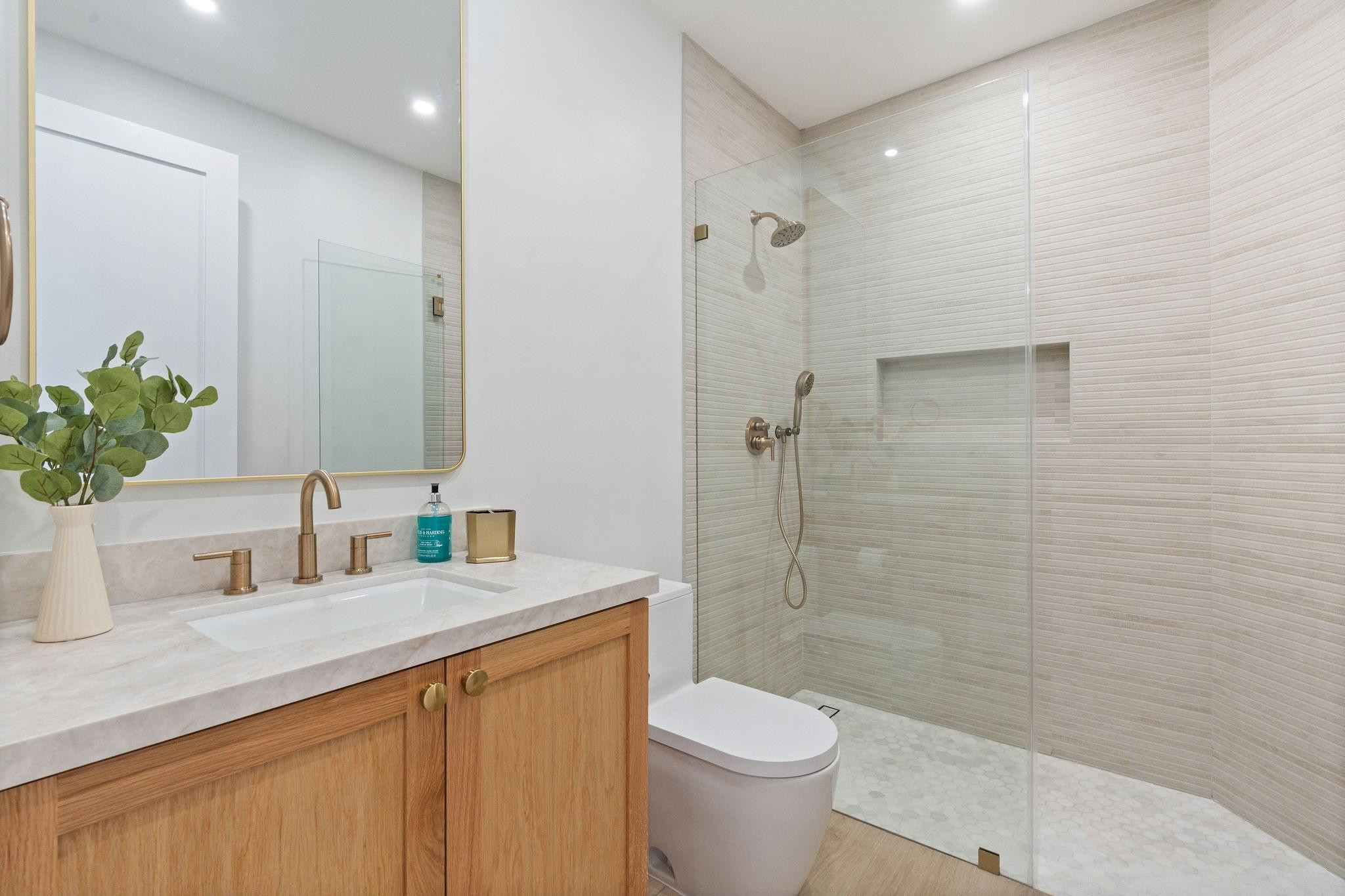 SUNSHINE RANCHES - Residential