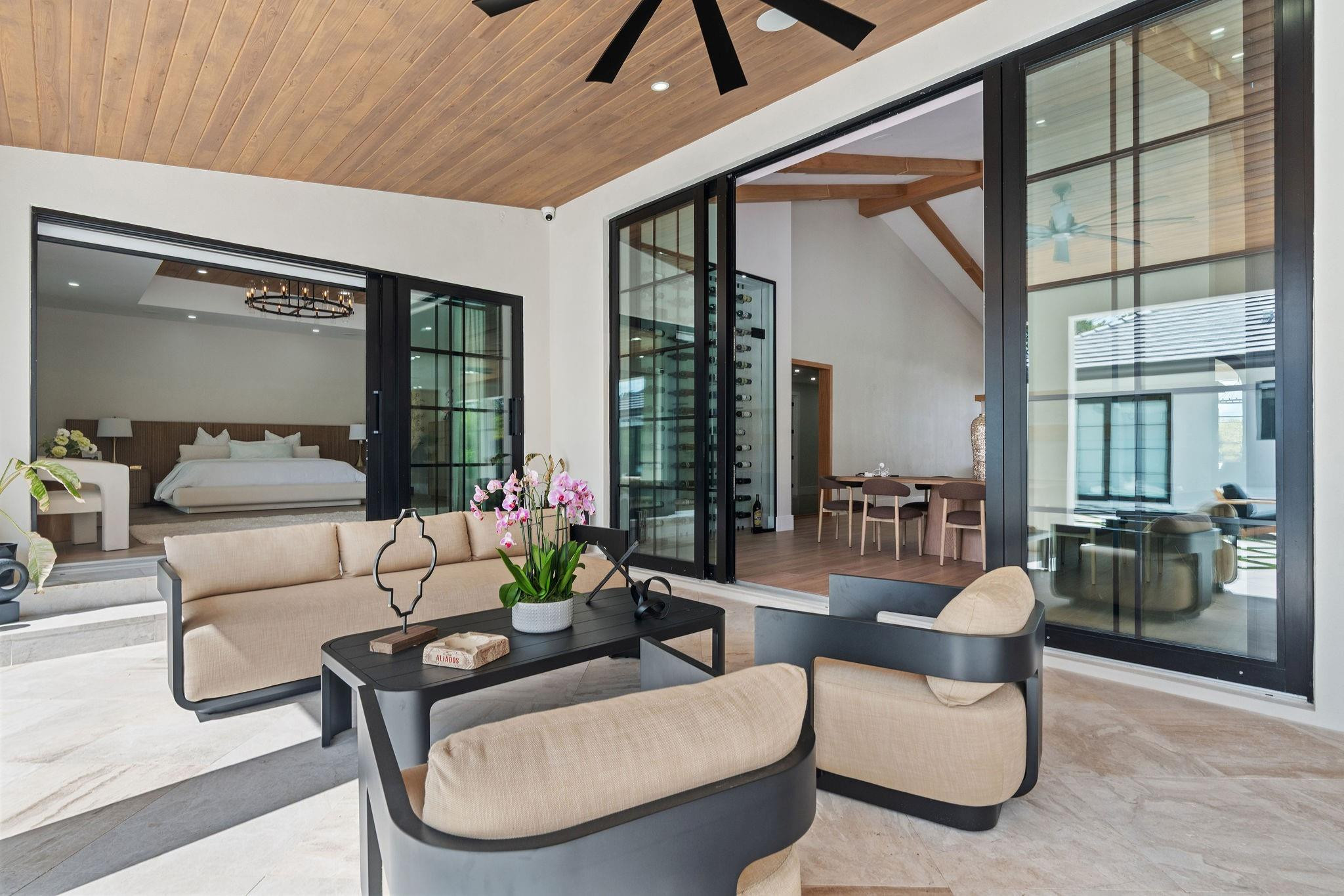 SUNSHINE RANCHES - Residential