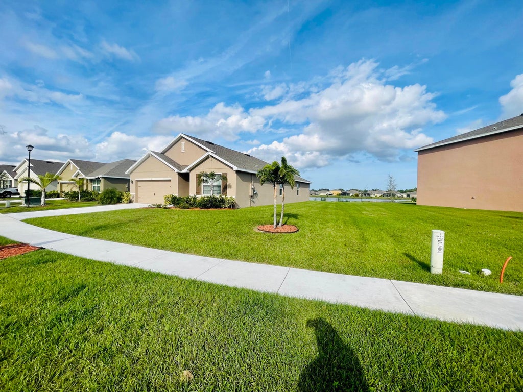 Photo of 3411 Trinity Circle, Fort Pierce, FL 34945 (MLS # R10940284)