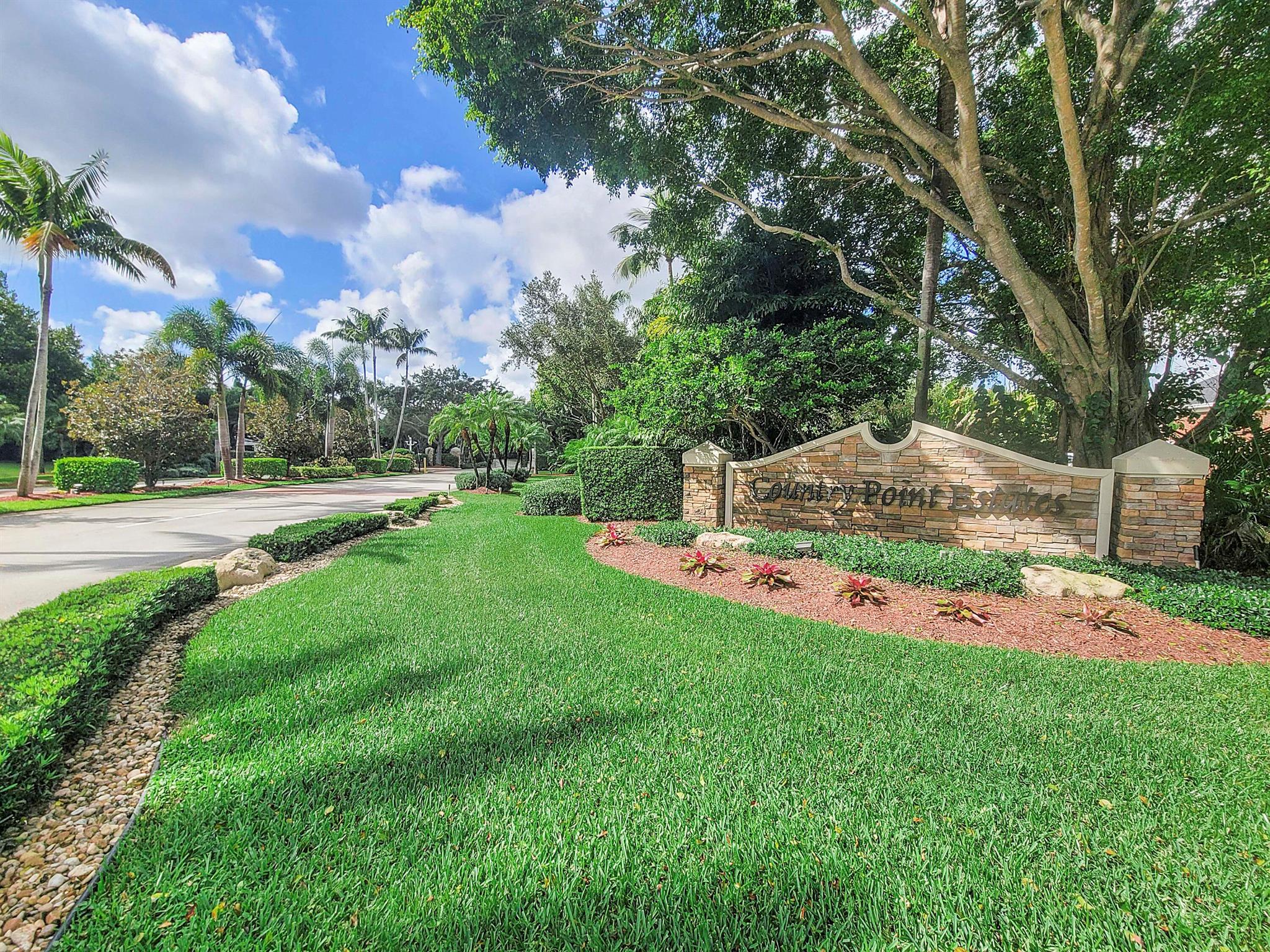 6000 NW 63 Place