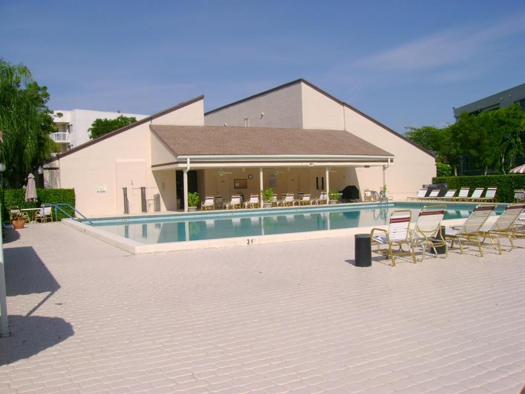 POINCIANA LAKES CONDO - Residential