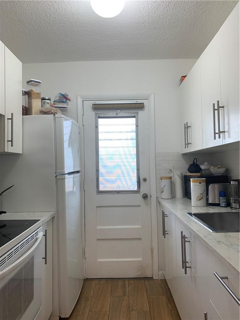 Mar-Len Gardens - Residential