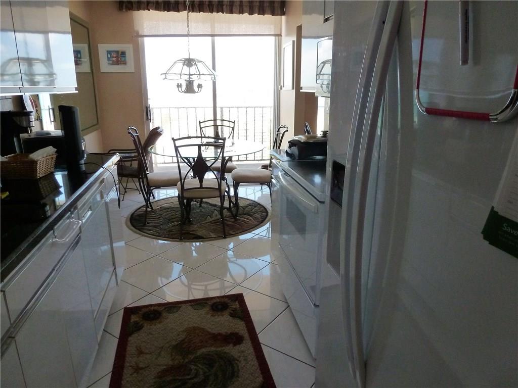 POMPANO BEACH CLUB - Residential