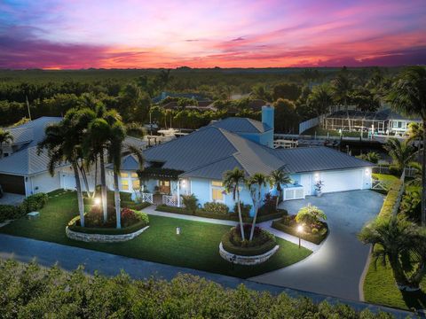 A home in Hutchinson Island