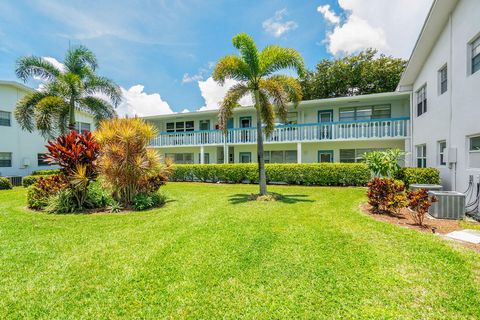 A home in Deerfield Beach