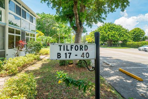 A home in Deerfield Beach