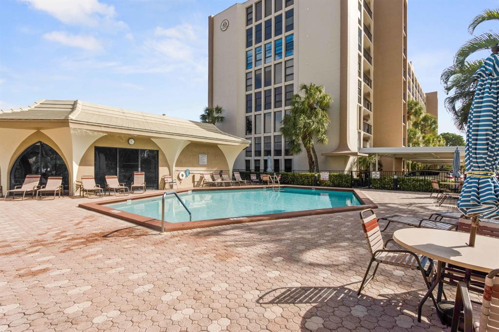 HILLSBORO LANDINGS 2 - Residential