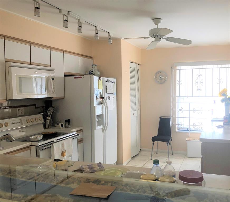 HILLSBORO LANDINGS 2 - Residential