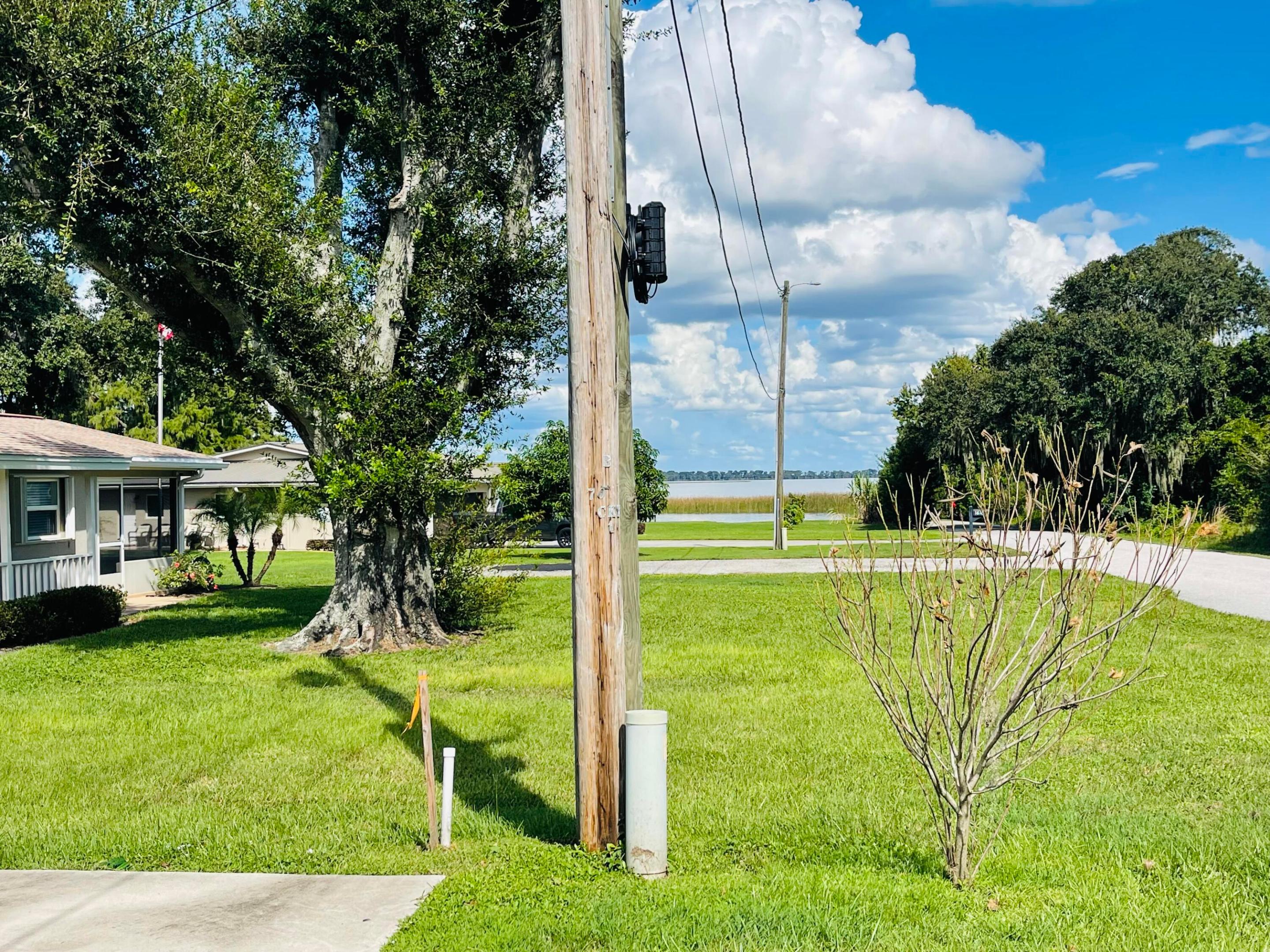 HIGHLANDS PARK EST SEC F - Residential