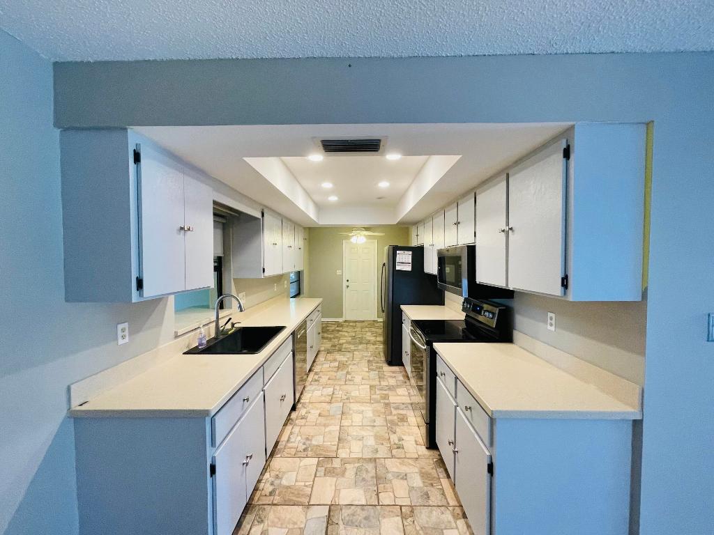 HIGHLANDS PARK EST SEC F - Residential