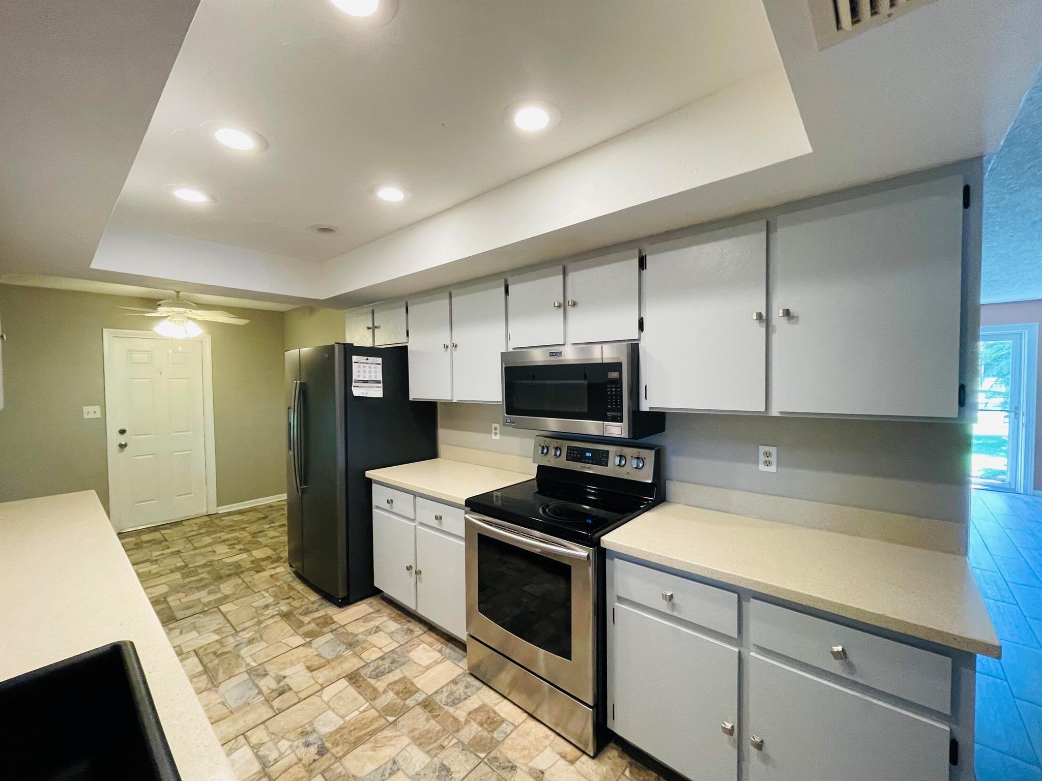 HIGHLANDS PARK EST SEC F - Residential