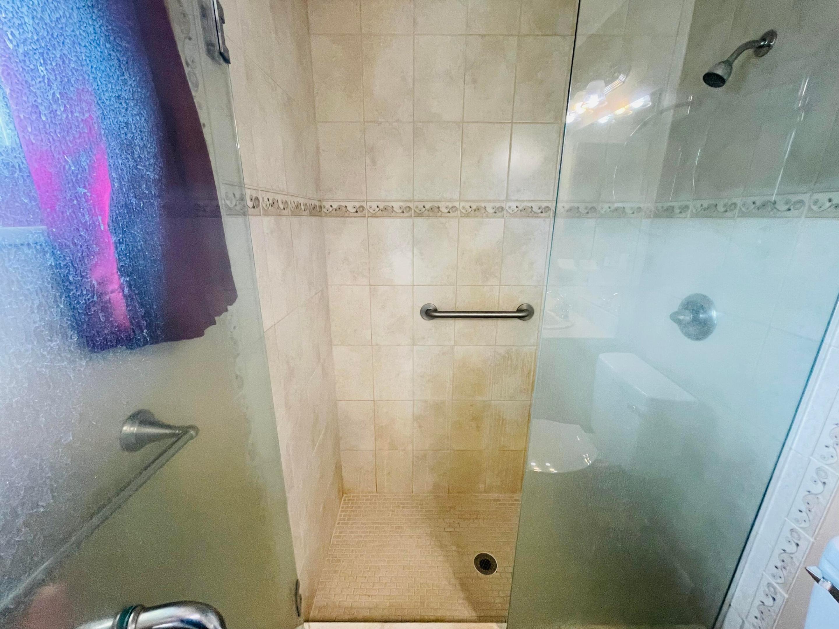 HIGHLANDS PARK EST SEC F - Residential