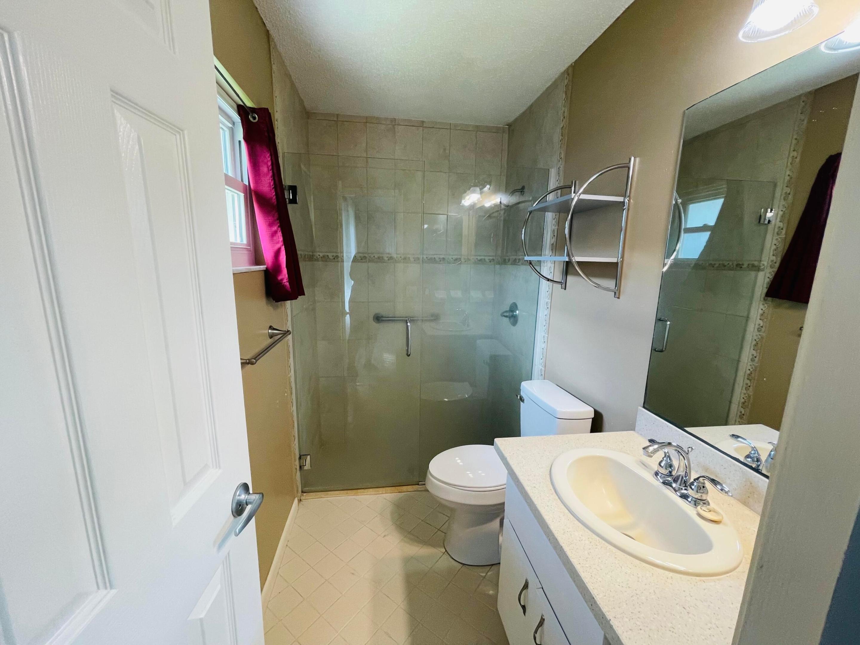 HIGHLANDS PARK EST SEC F - Residential