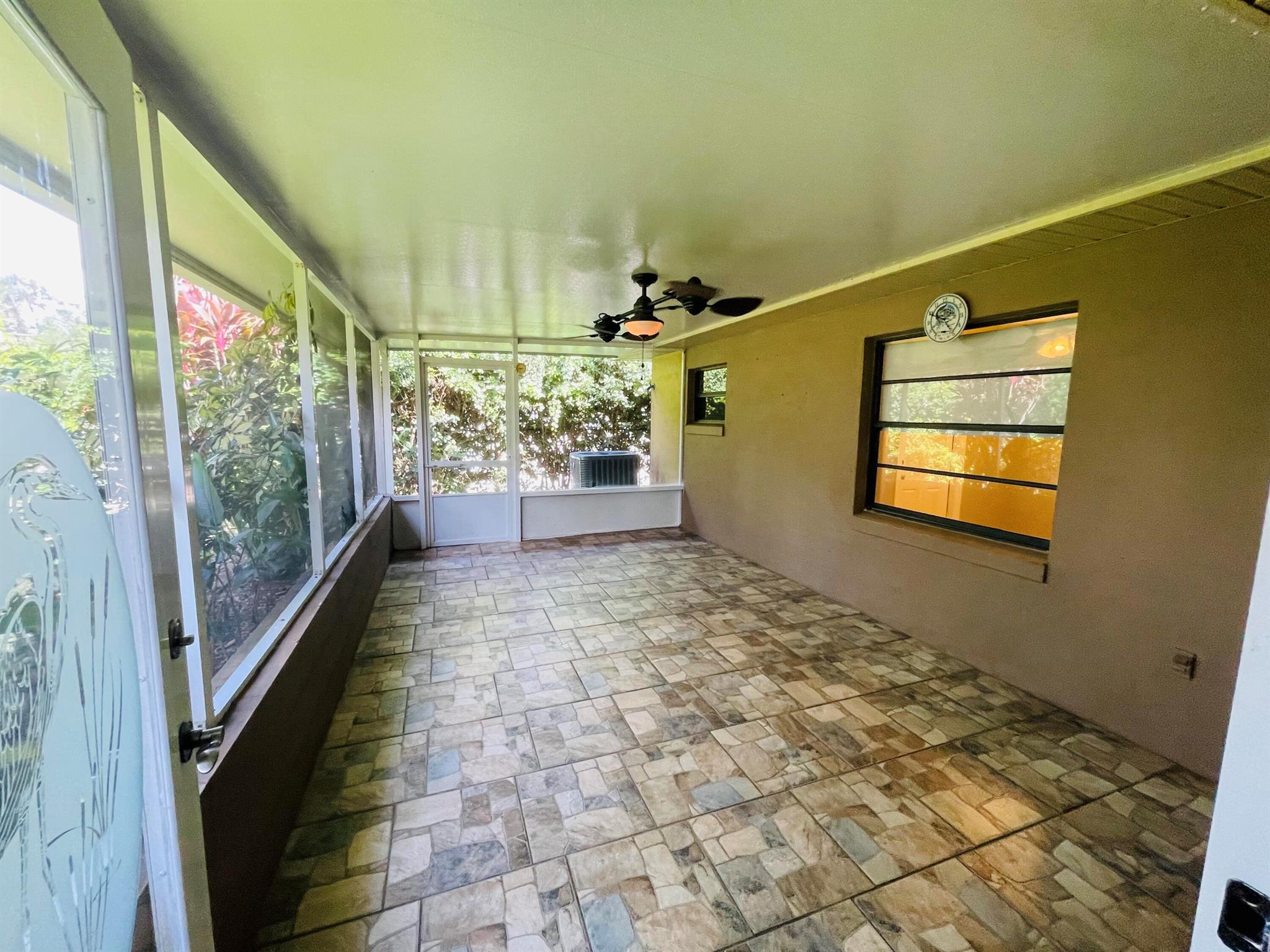 HIGHLANDS PARK EST SEC F - Residential