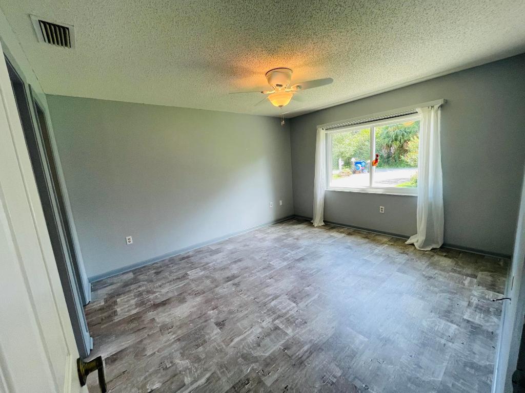 HIGHLANDS PARK EST SEC F - Residential