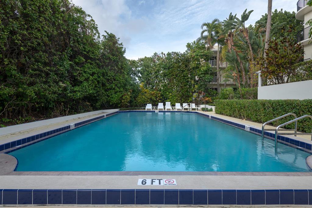 DUNSTER HOUSE CONDO - Residential