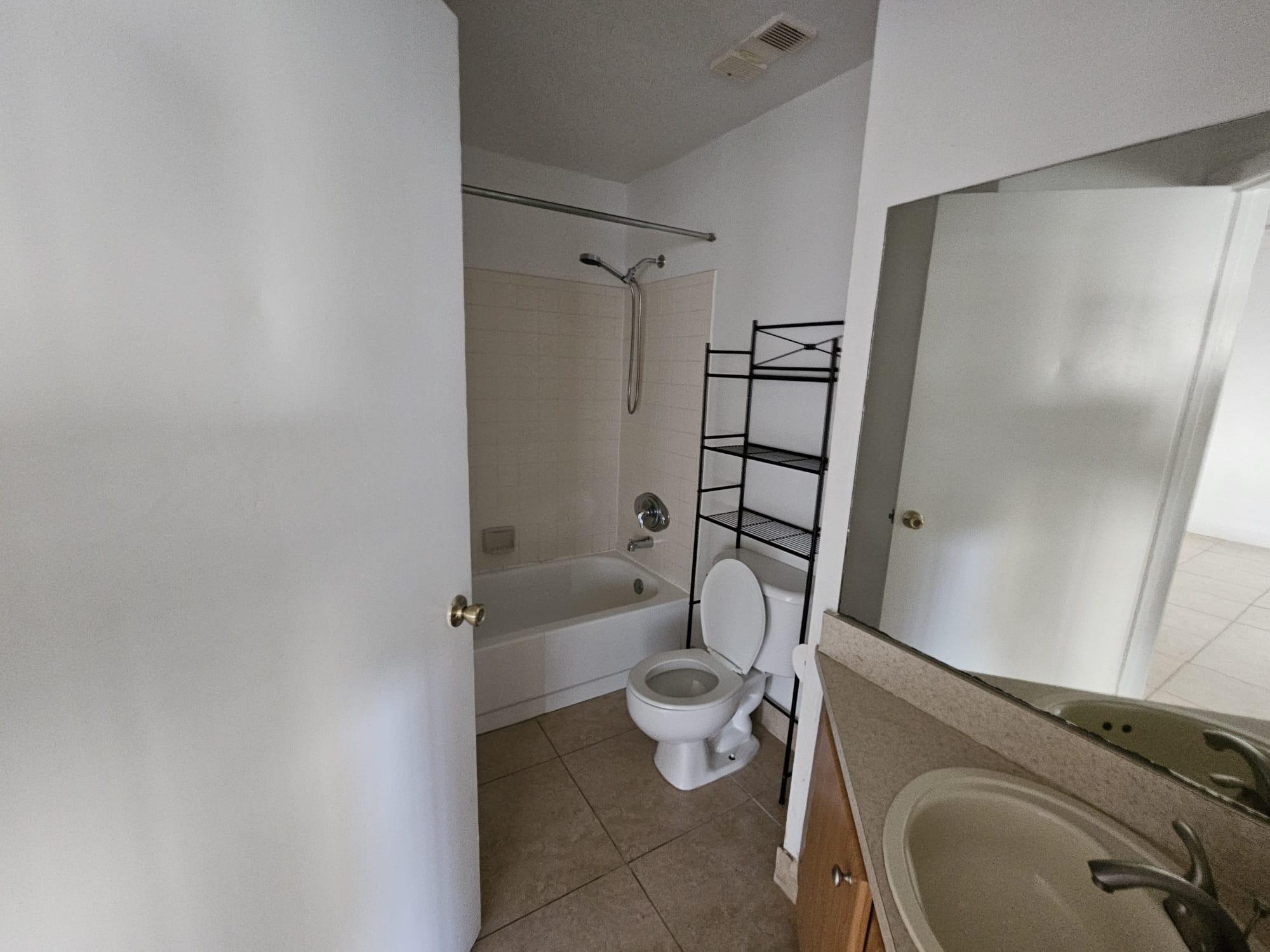 Marina Oaks Condo - Residential Lease