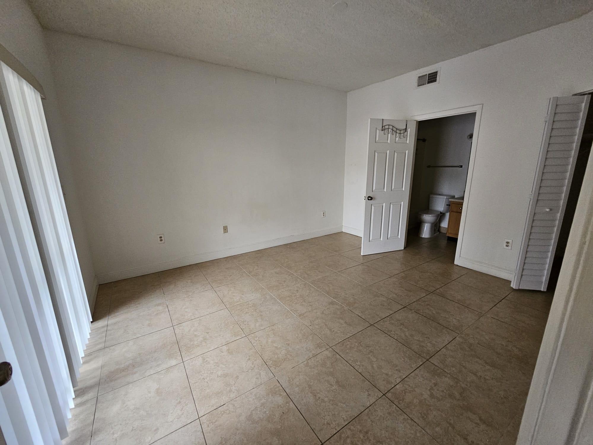 Marina Oaks Condo - Residential Lease