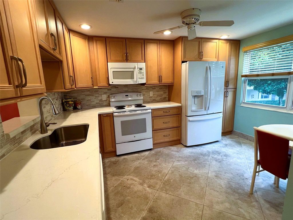 Photo of 3102 Portofino Point #O-2, Coconut Creek, FL 33066 (MLS # F10526222)