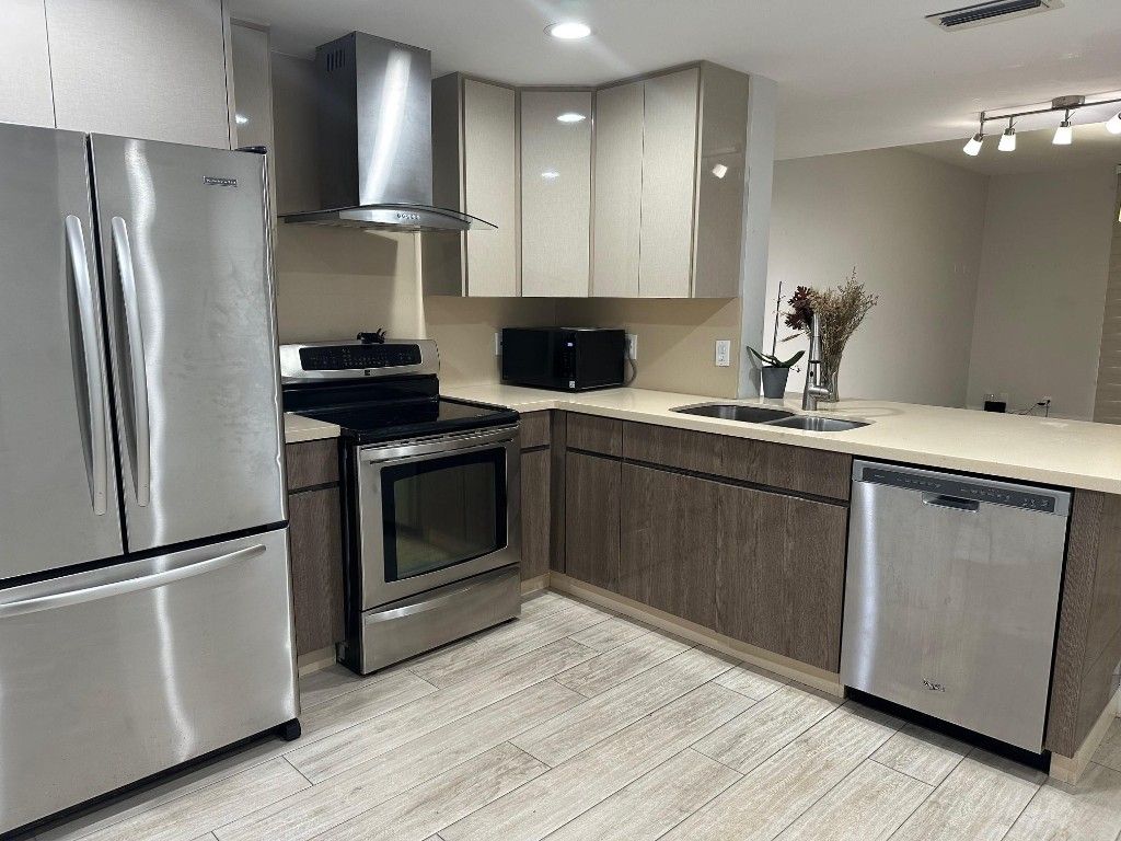 Photo of 1394 Barcelona Way, Fort Lauderdale, FL 33327 (MLS # F10548886)