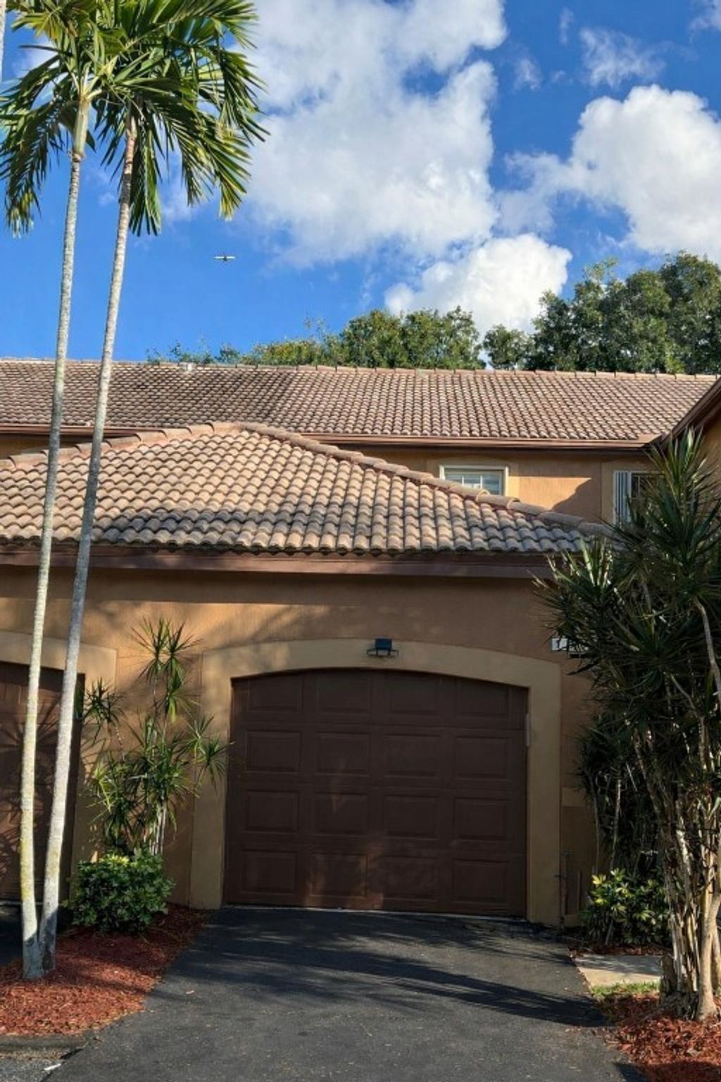 Photo of 1394 Barcelona Way, Fort Lauderdale, FL 33327 (MLS # F10548886)