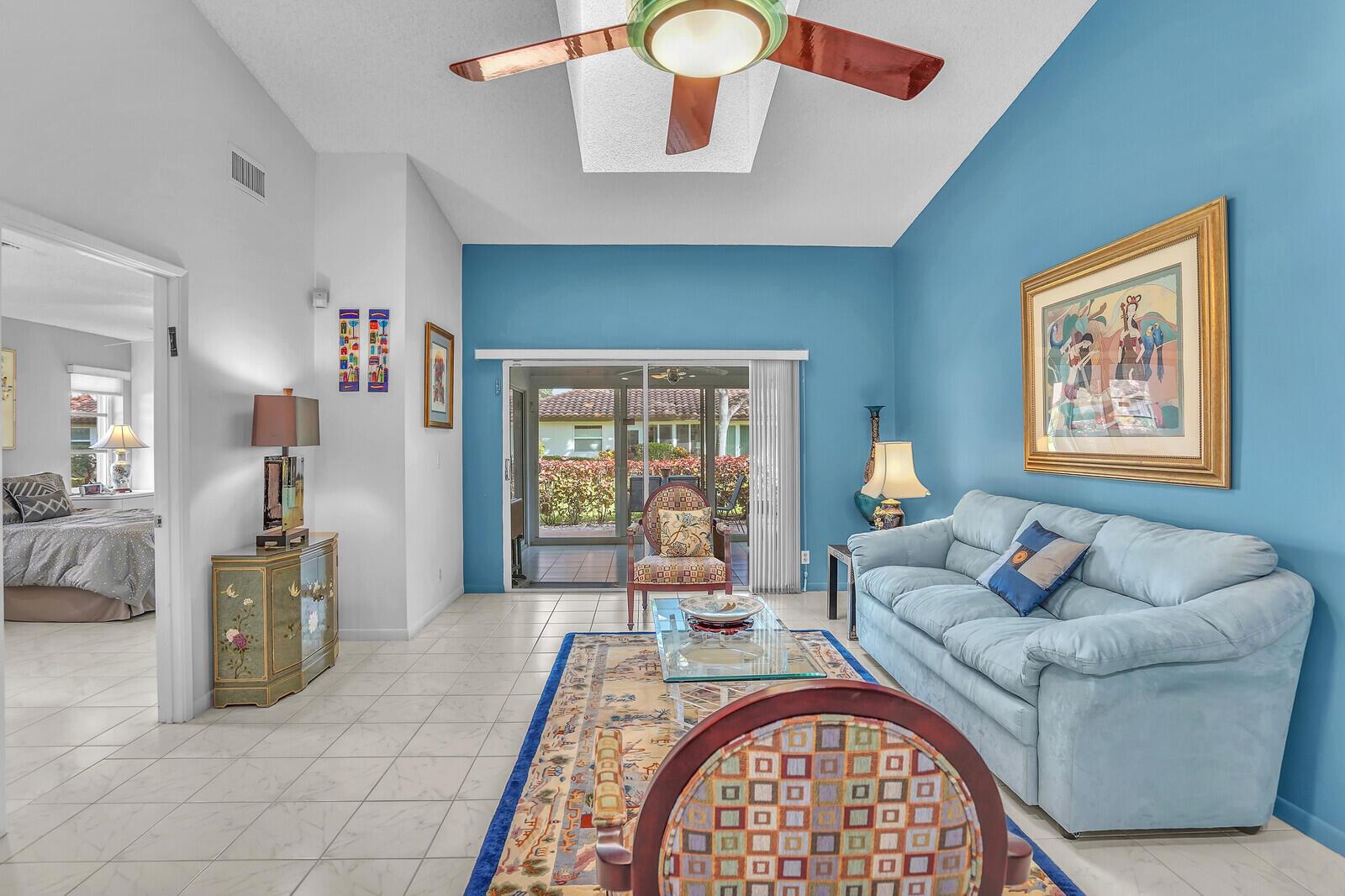 HUNTINGTON POINTE - Residential Lease