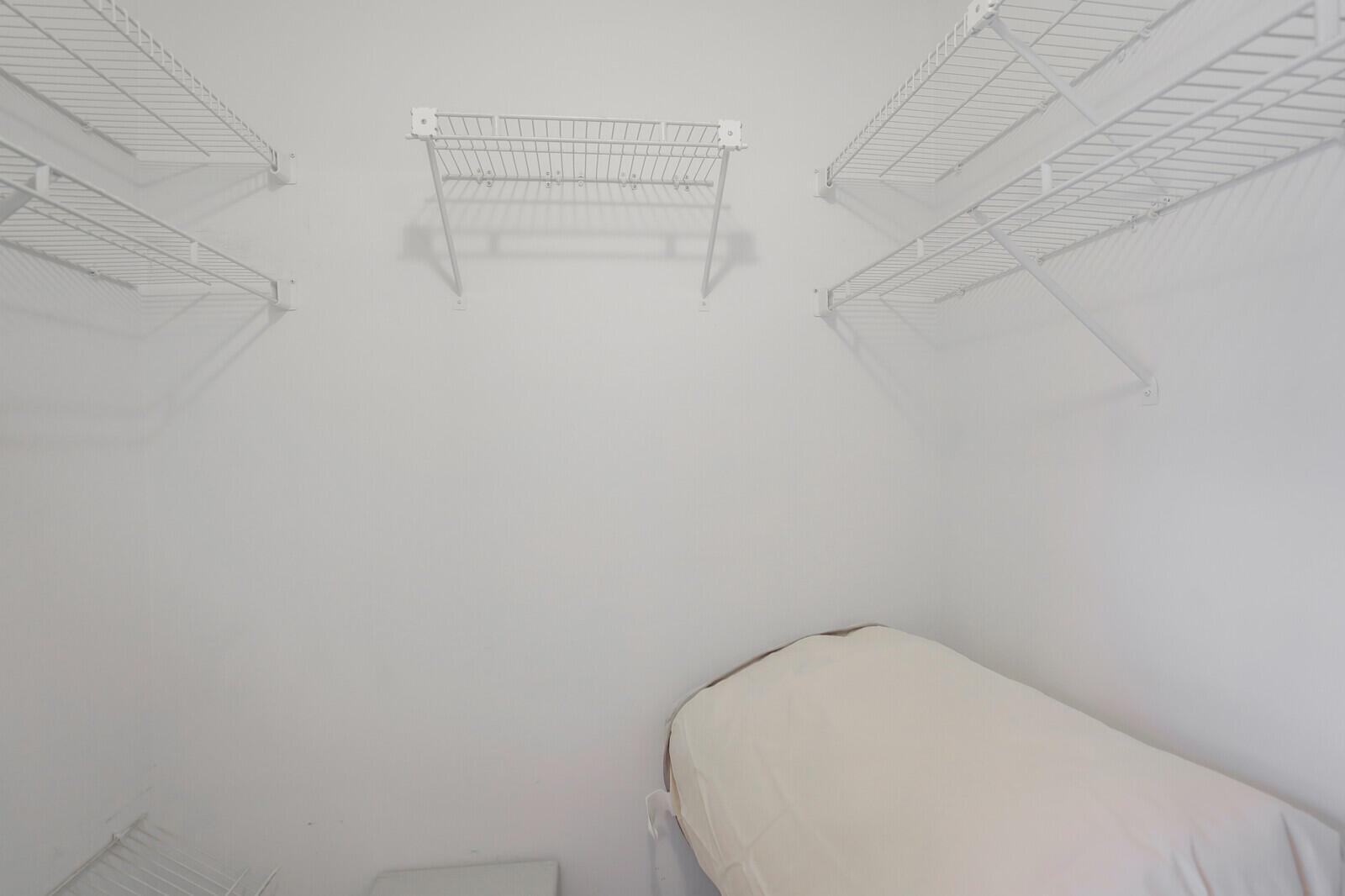 HUNTINGTON POINTE - Residential Lease