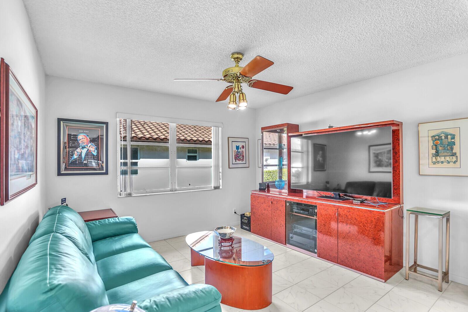 HUNTINGTON POINTE - Residential Lease