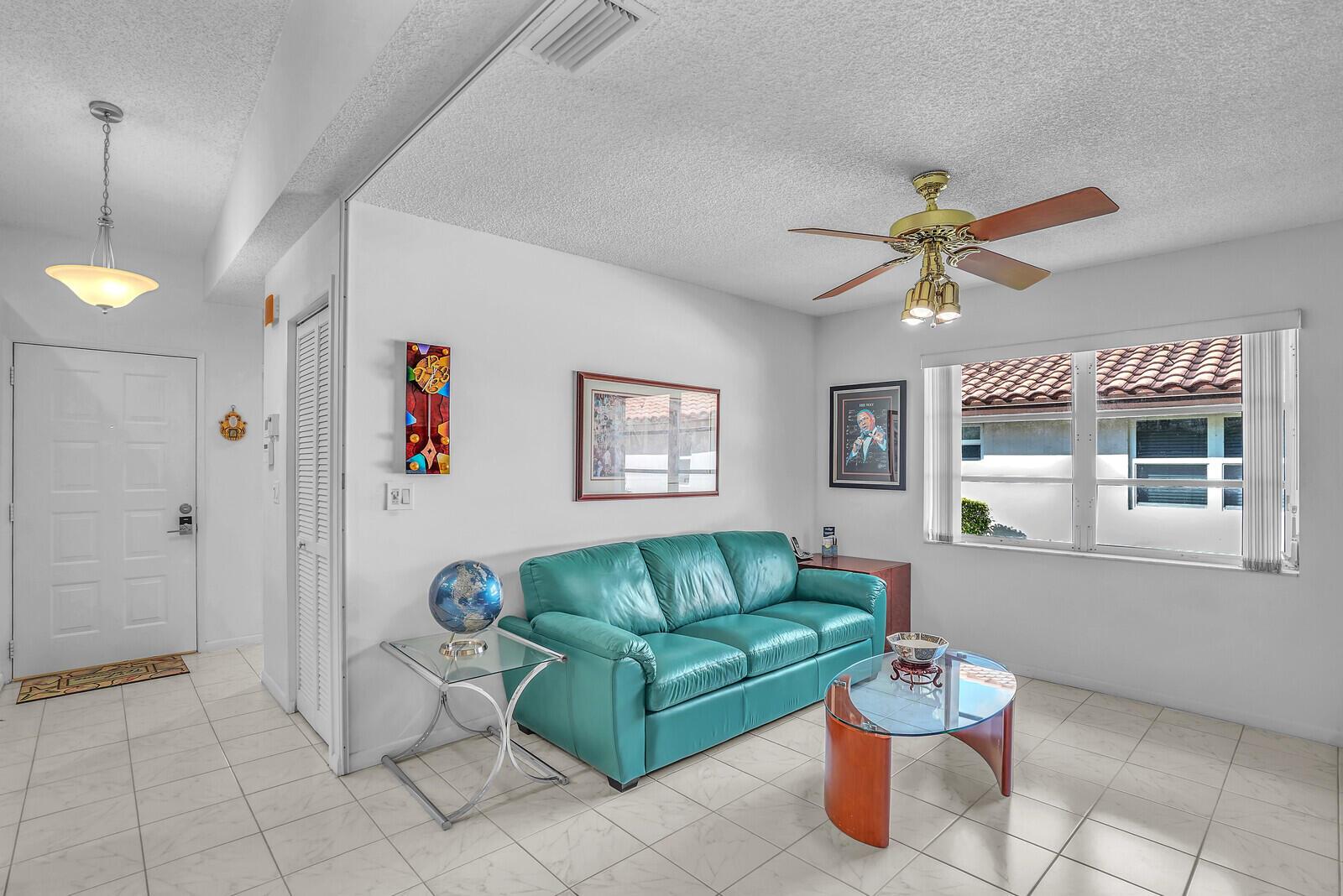 HUNTINGTON POINTE - Residential Lease