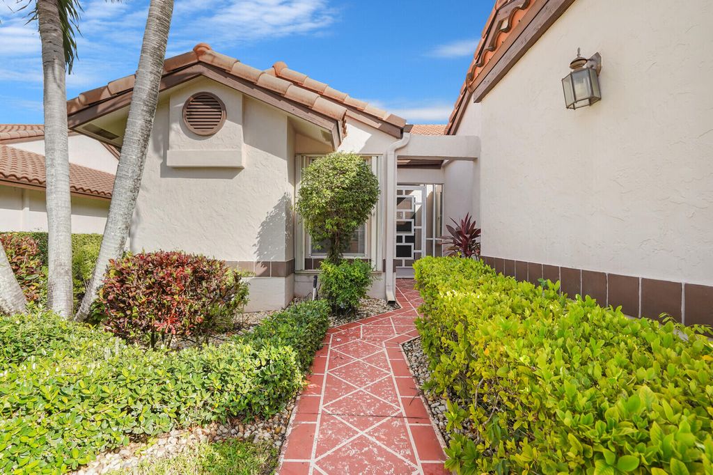 Photo of 6099 Waldwick Circle, Delray Beach, FL 33484 (MLS # R11134928)