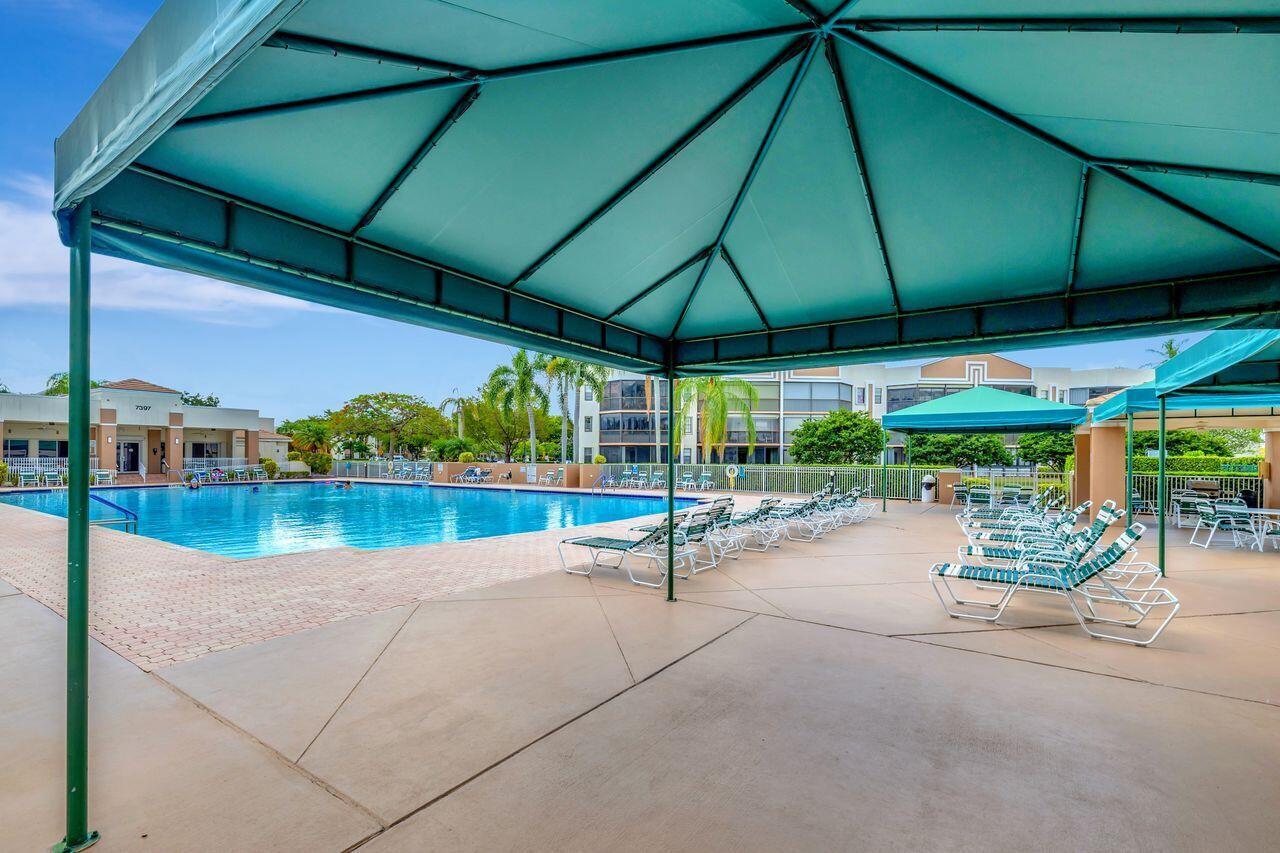 7462 Fairfax Drive 305