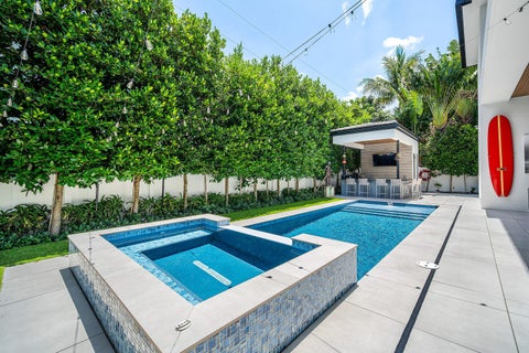Tiny photo for 1030 NE 2nd Terrace, Boca Raton, FL 33432 (MLS # B26075981)