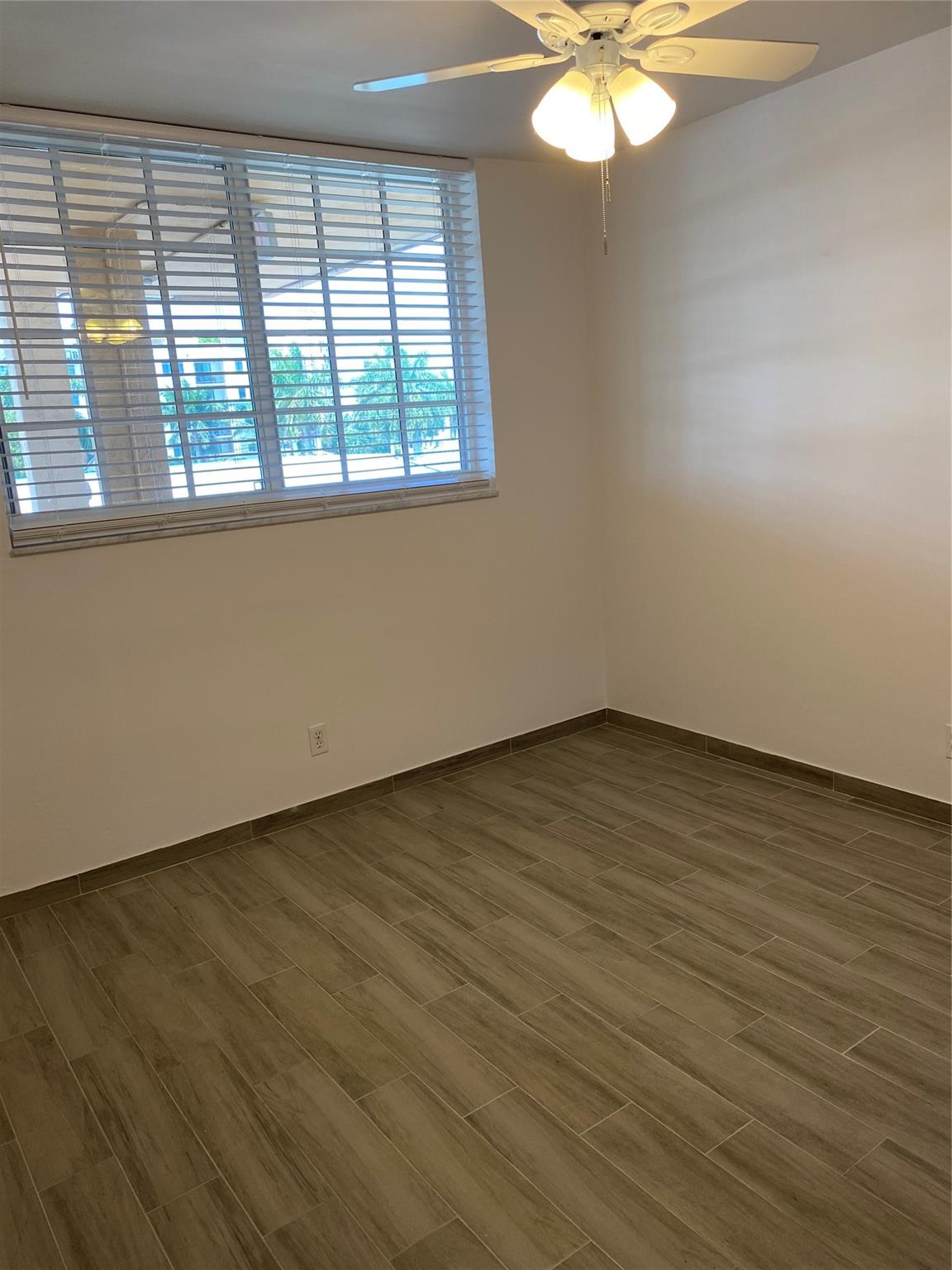 Lighthouse Point Plaza Co - Residential Lease