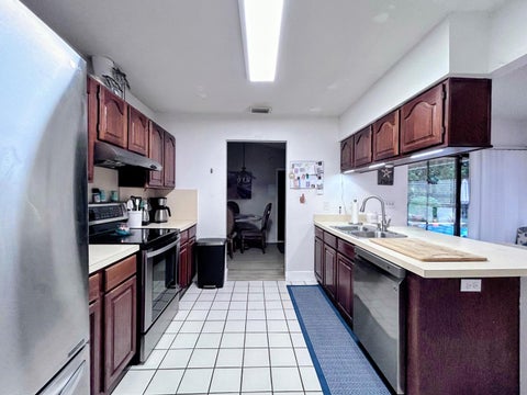 Tiny photo for 569 DOLLARSPOT Court, Wellington, FL 33414 (MLS # B26070660)