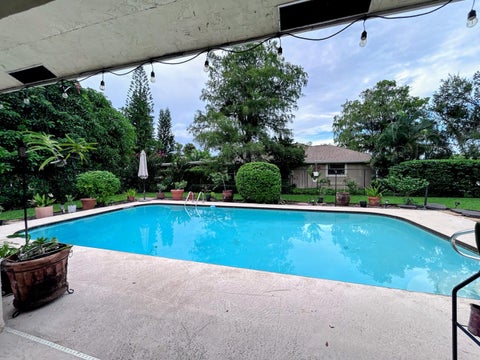 Tiny photo for 569 DOLLARSPOT Court, Wellington, FL 33414 (MLS # B26070660)
