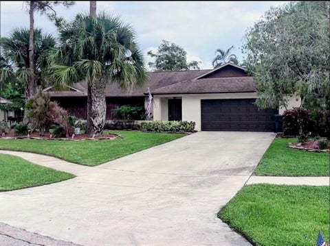 Tiny photo for 569 DOLLARSPOT Court, Wellington, FL 33414 (MLS # B26070660)
