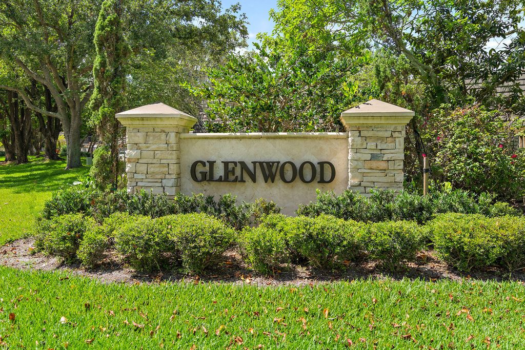 Photo of 506 5th Terrace, Palm Beach Gardens, FL 33418 (MLS # R11164825)