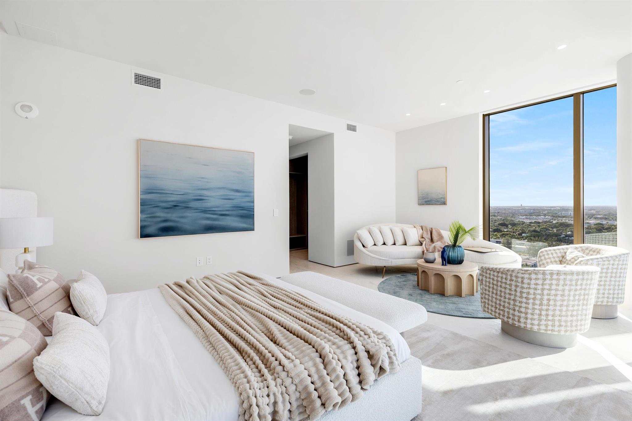 La Clara - Residential